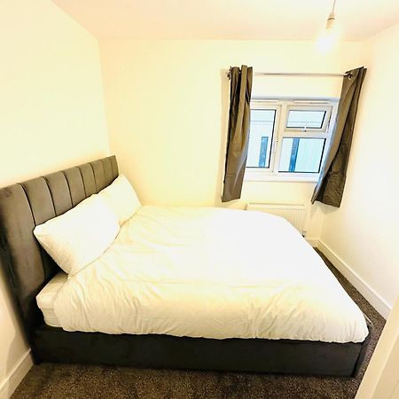 فندق 224 Newcastle Street Stoke-on-Trent المظهر الخارجي الصورة