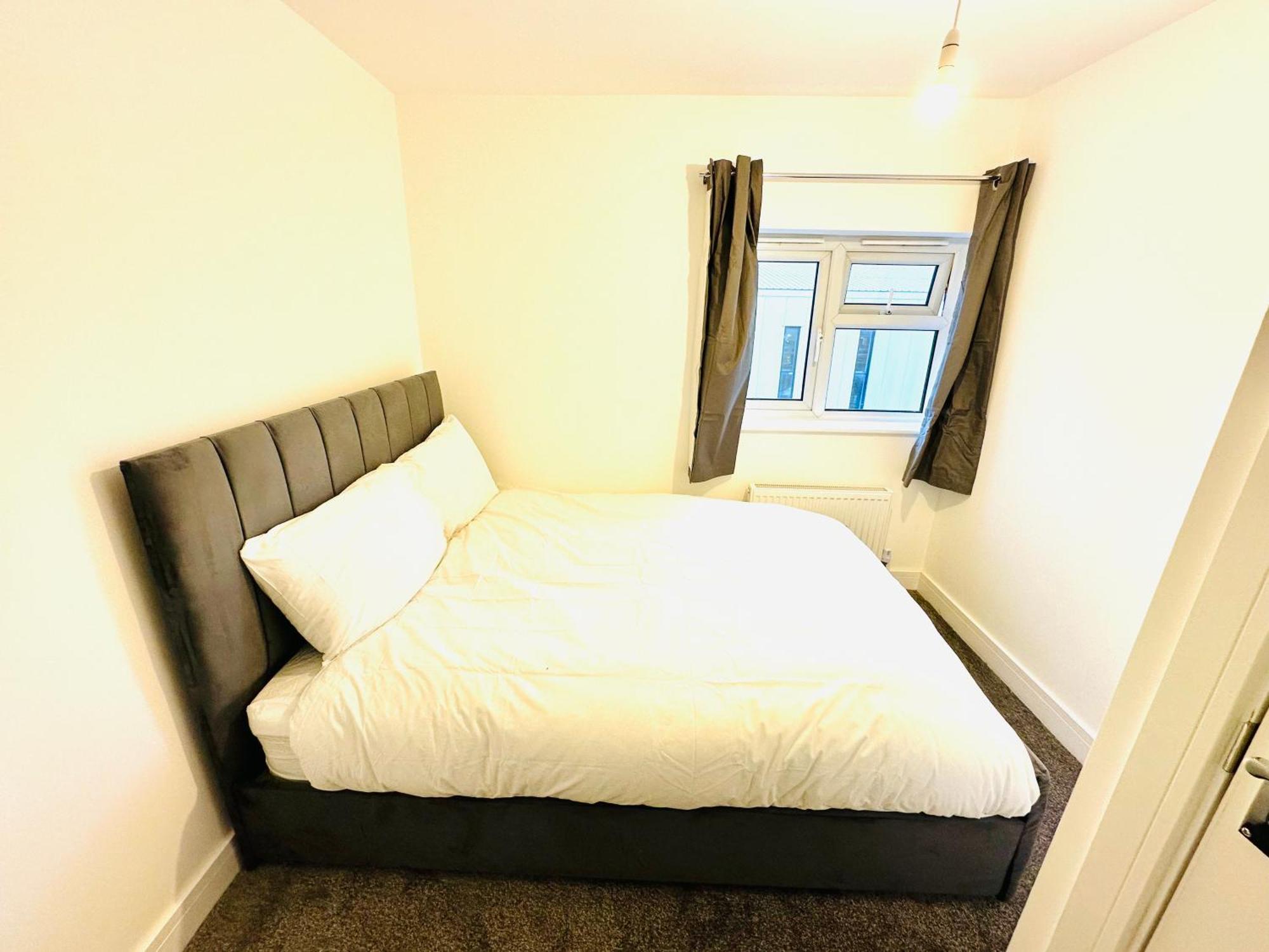 فندق 224 Newcastle Street Stoke-on-Trent المظهر الخارجي الصورة
